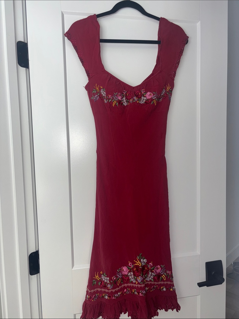 Sue Wong Red Embroidered Midi Dress Size 2